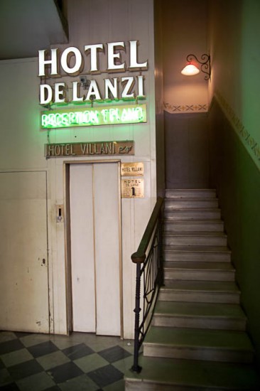 16D3779768